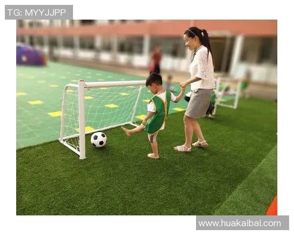 世界足球明星携子共度亲子时光展现家庭温情与运动魅力