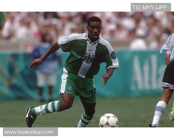 足球巨星百年传奇全景回顾与精彩瞬间盘点