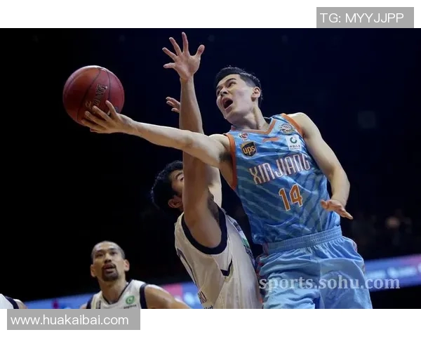 新疆飞虎与青岛双星激战正酣谁能在赛场上笑到最后