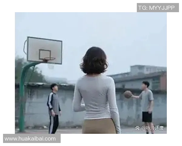 下雨天篮球场上的明星们如何应对挑战与乐趣的精彩视频分享 下雨天篮球场上的明星们如何应对挑战与乐趣的精彩视频分享